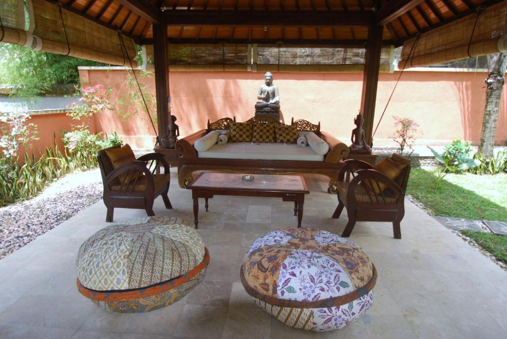 Puri Mas Spa Resort Mangsit Exteriör bild